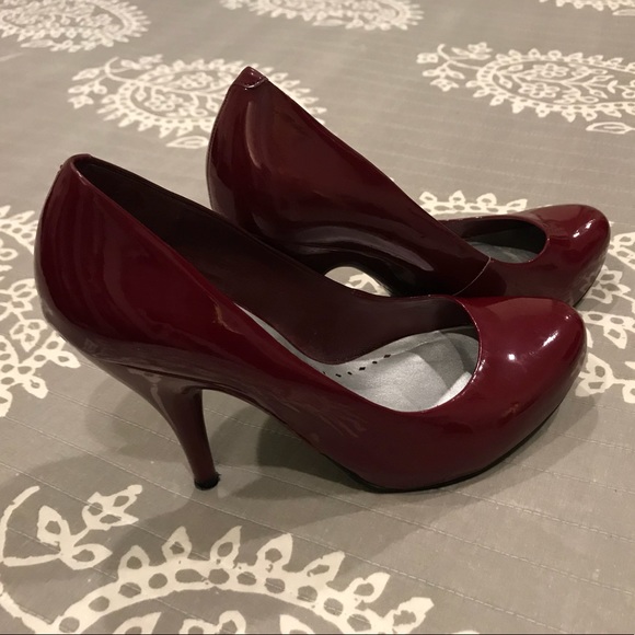 deep red pumps